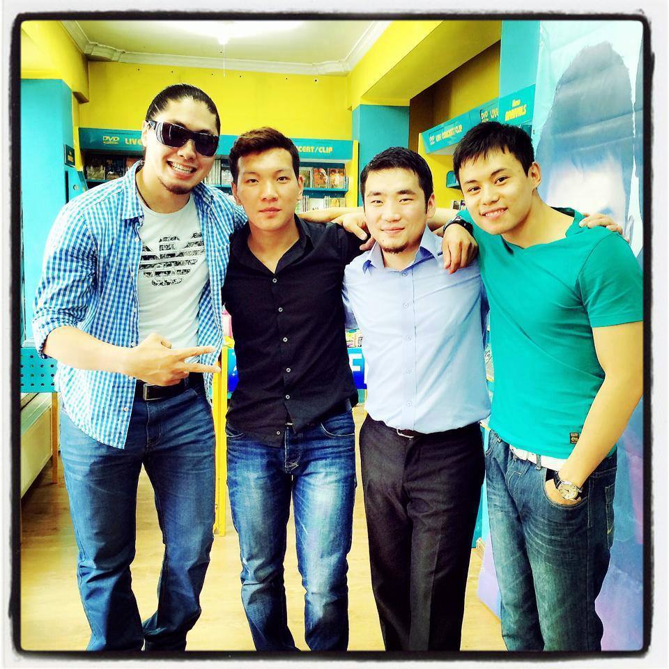 Бид 4 “Back to the 90” Live cover тоглолт нөгөөдөр тайзнаа